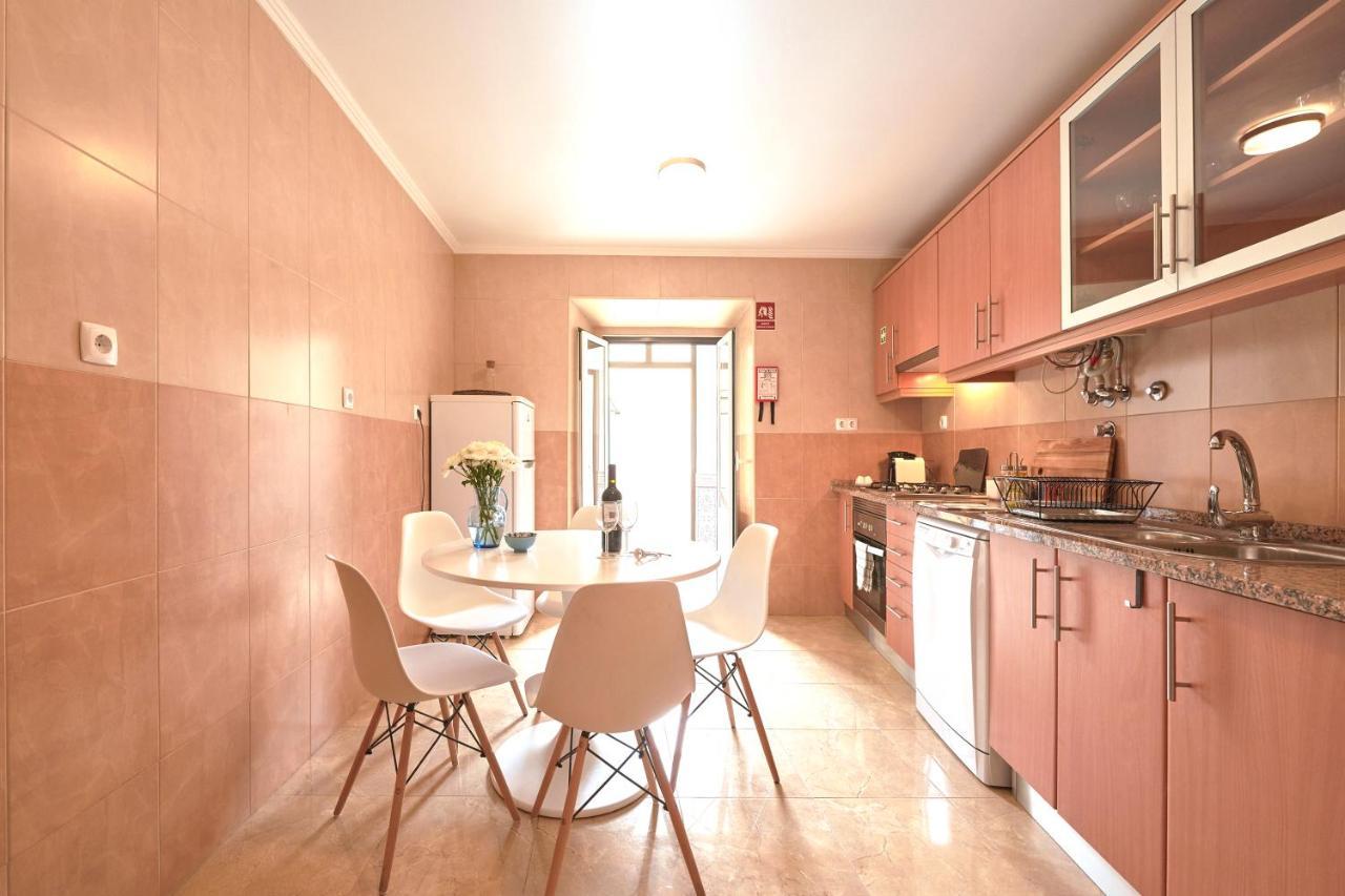 Idyllic Lisbon Apartments With Amazing Courtyard, By Timecooler المظهر الخارجي الصورة